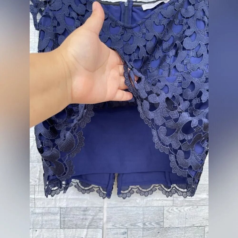 Anne Fontaine Blouse Women Blue Lace Floral  Cold Shoulder 42 - Picture 5 of 9